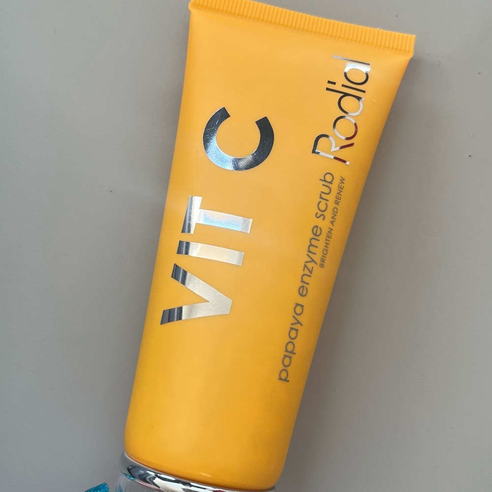 Rodial Vitamin C Papaya Enzyme Scrub